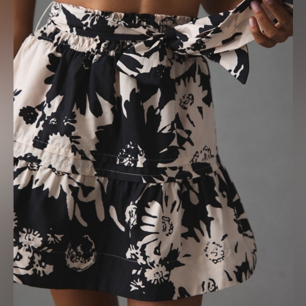 Anthropologie sommerset boho black white floral mini tie skirt size small